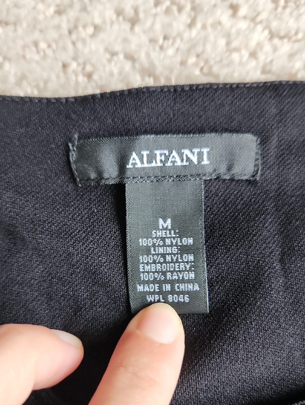 Alfani Bell Sleeve Embroidered Top Size M - Picture 4 of 4